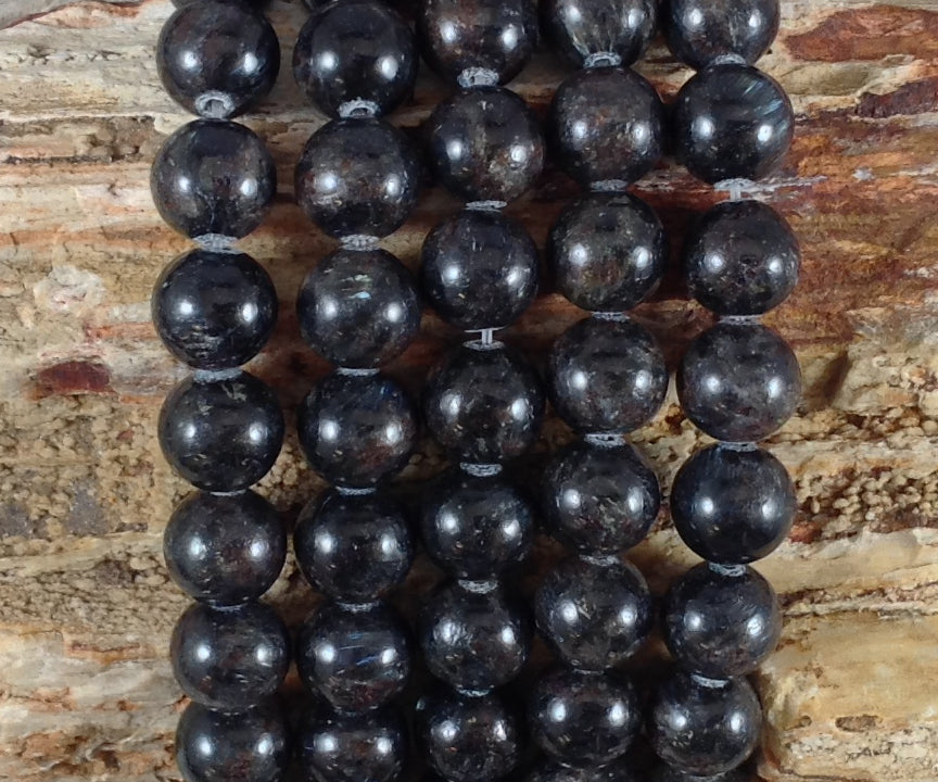 Astrophyllite Round-4